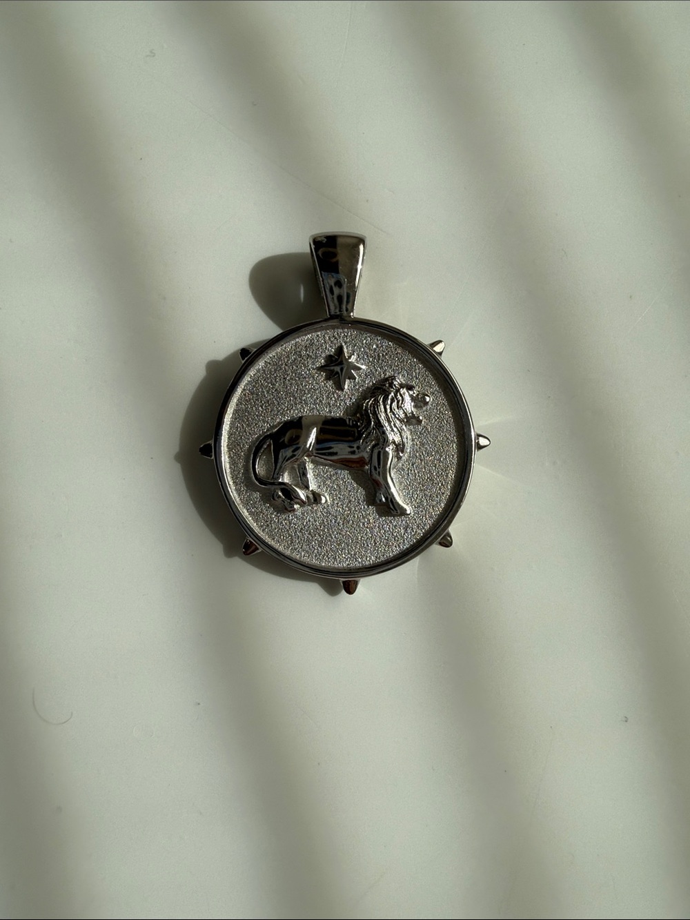 Sterling Silver Lion Zodiac Pendant - Silver